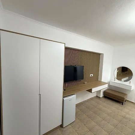 Mei Apartments *